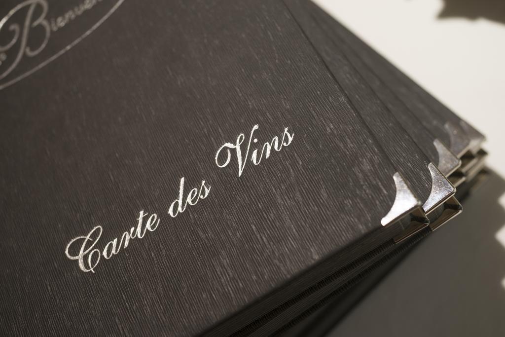 Logis Auberge Bienvenue Doué-la-Fontaine Екстериор снимка