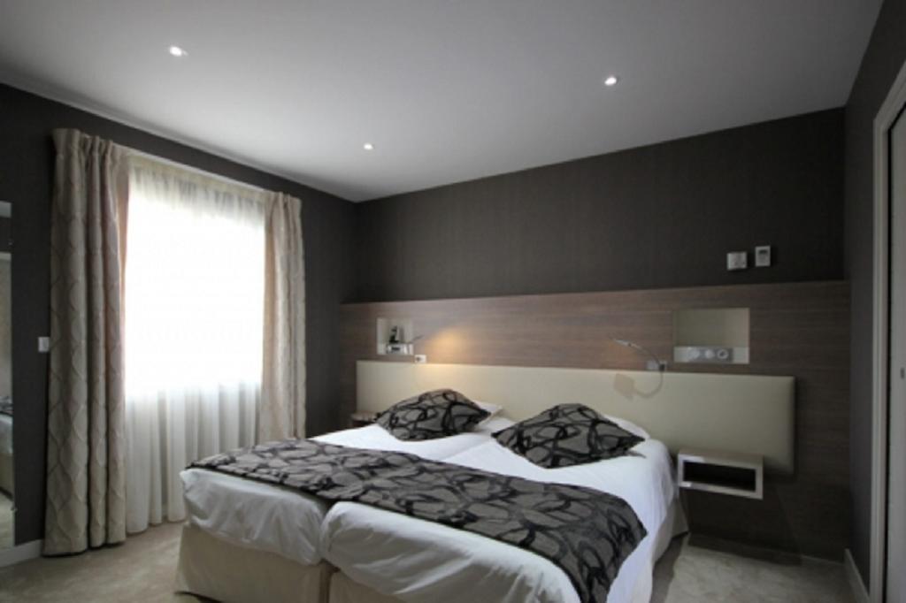 Logis Auberge Bienvenue Doué-la-Fontaine Екстериор снимка