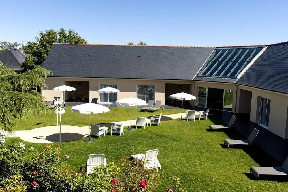 Logis Auberge Bienvenue Doué-la-Fontaine Екстериор снимка